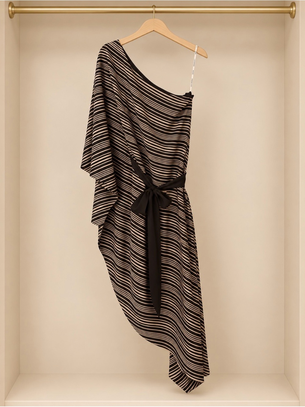 Halston Heritage Black and Cream One-Shoulder Asymmetrical Dress 100% Silk M